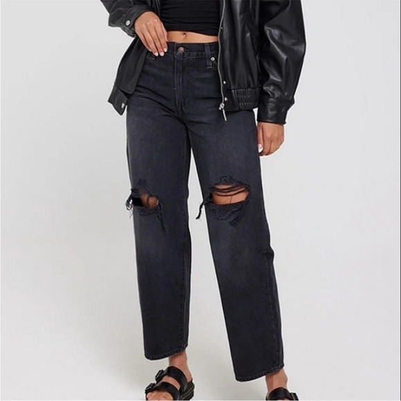 Levi's Baggy Dad in Rake It Up Black Distressed Jeans Size 24 - Picture 2 of 6